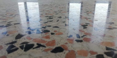 Grīda privātmājā - Terrazzo efekts