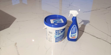 Marmora flīzes - šuvotas ar Kerapoxy 